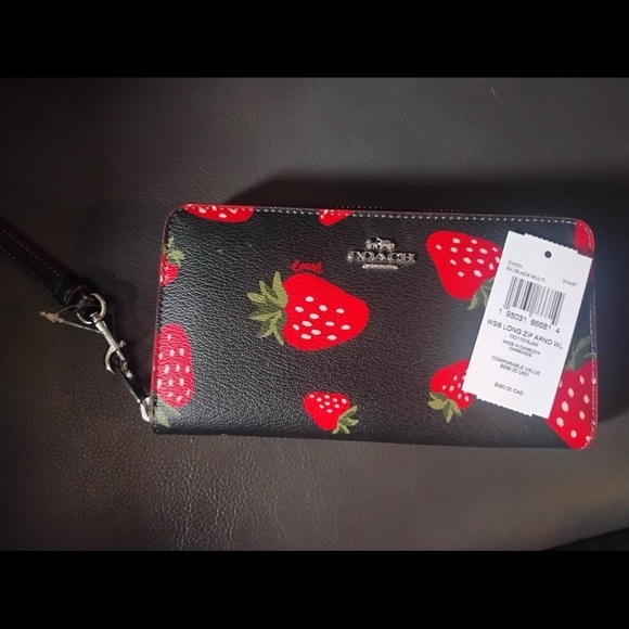 Coach Long Zip Around Wallet with Wild Strawberry Print NWT - Picture 4 of 5